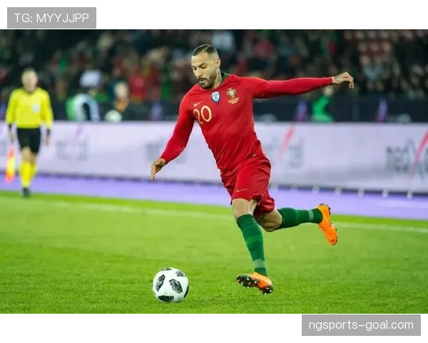 夸雷斯马与贝纳尔迪的边锋单点驱动模式如何导致进攻结构分化？